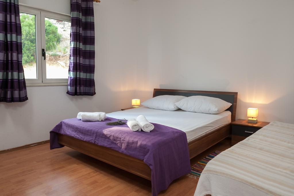 Apartments Fiona - Away From City Crowds Makarska Rom bilde