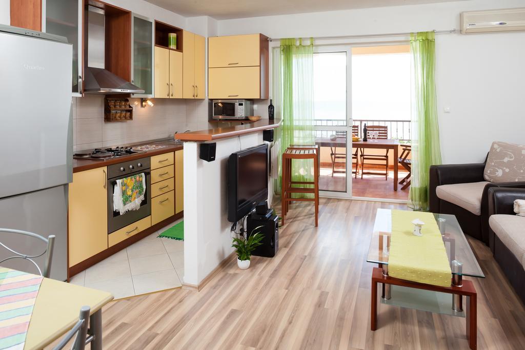 Apartments Fiona - Away From City Crowds Makarska Rom bilde